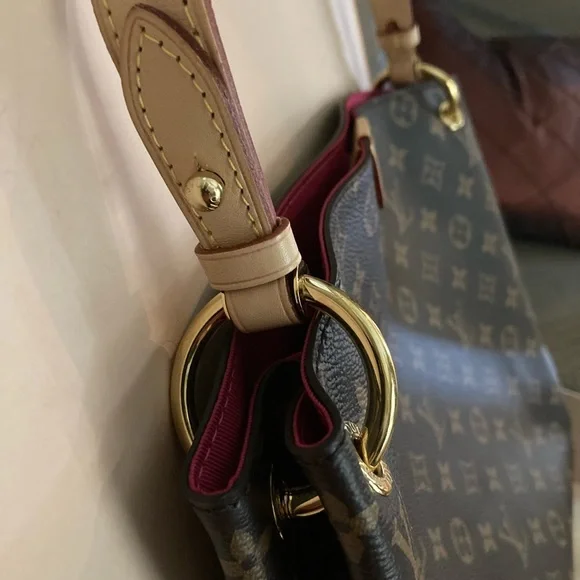Louis Vuitton Graceful PM Brand New without Tags - Picture 8 of 16